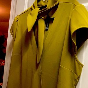 Bow-neck sheath dress magic crepe Chartreuse green